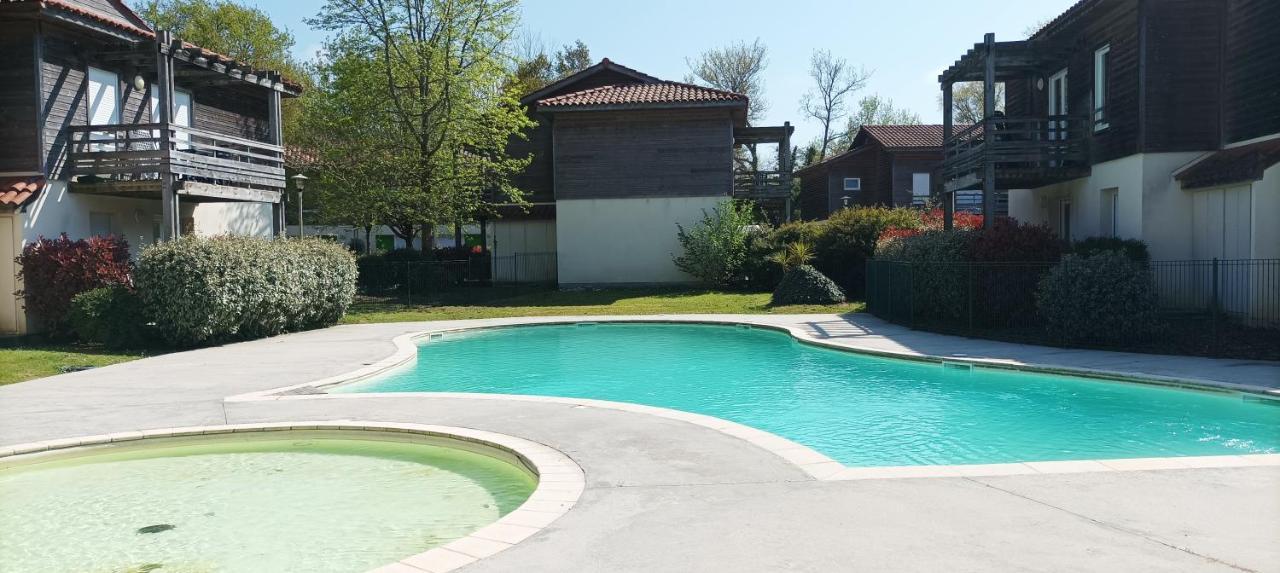 Les Terrasses Du Lac Piscine Et Vue Lac A4 Aureilhan  Esterno foto